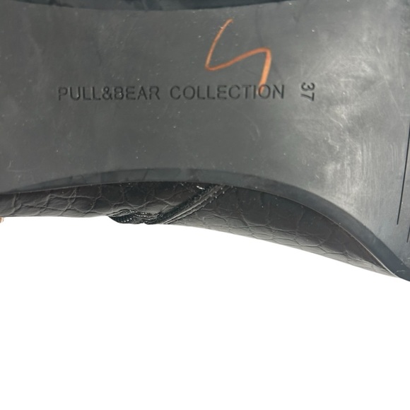 Pull & Bear Collection Faux Leather Croc Embossed Heeled Booties Sz 37 - Picture 16 of 16